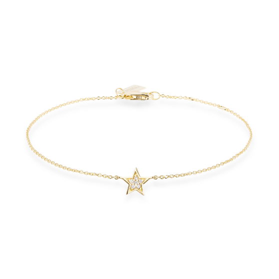 Vorderansicht von zarter Armkette in 18 KT Gelbgold mit einem Anhänger in Form eines Sternes mit Diamanten besetzt