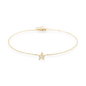 Vorderansicht von zarter Armkette in 18 KT Gelbgold mit einem Anhänger in Form eines Sternes mit Diamanten besetzt
