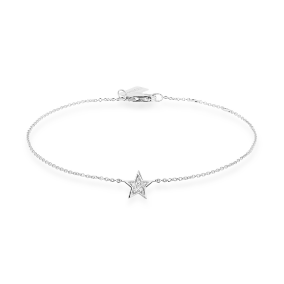 Vorderansicht von zarter Armkette in 18 KT Weißgold mit einem Anhänger in Form eines Sternes mit Diamanten besetzt