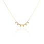 Freisteller von Halskette Aurora in Gelbgold mit sechs grünen Diamanten