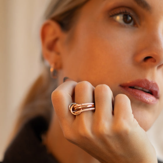 Lookbook-RINGSTACK-DONUT-Rosegold-Diamanten-Tragefotos.jpg