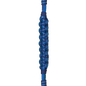 Detailaufnahme von geflochtenem Henkel für Handtasche in blau