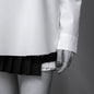 Outfit Details mit Faltenrock Betty und Shirt Wednesday in Schwarz-Weiß